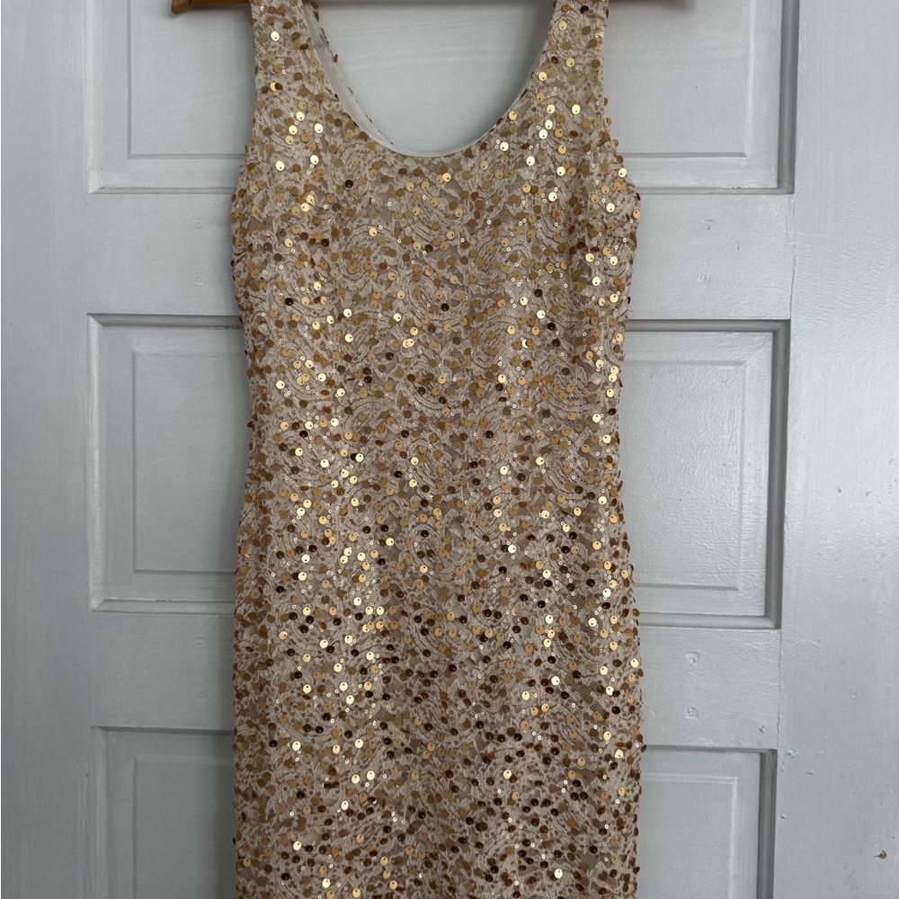 Forever 21 Gold Sequin ⭐️ Mini Dress - Medium